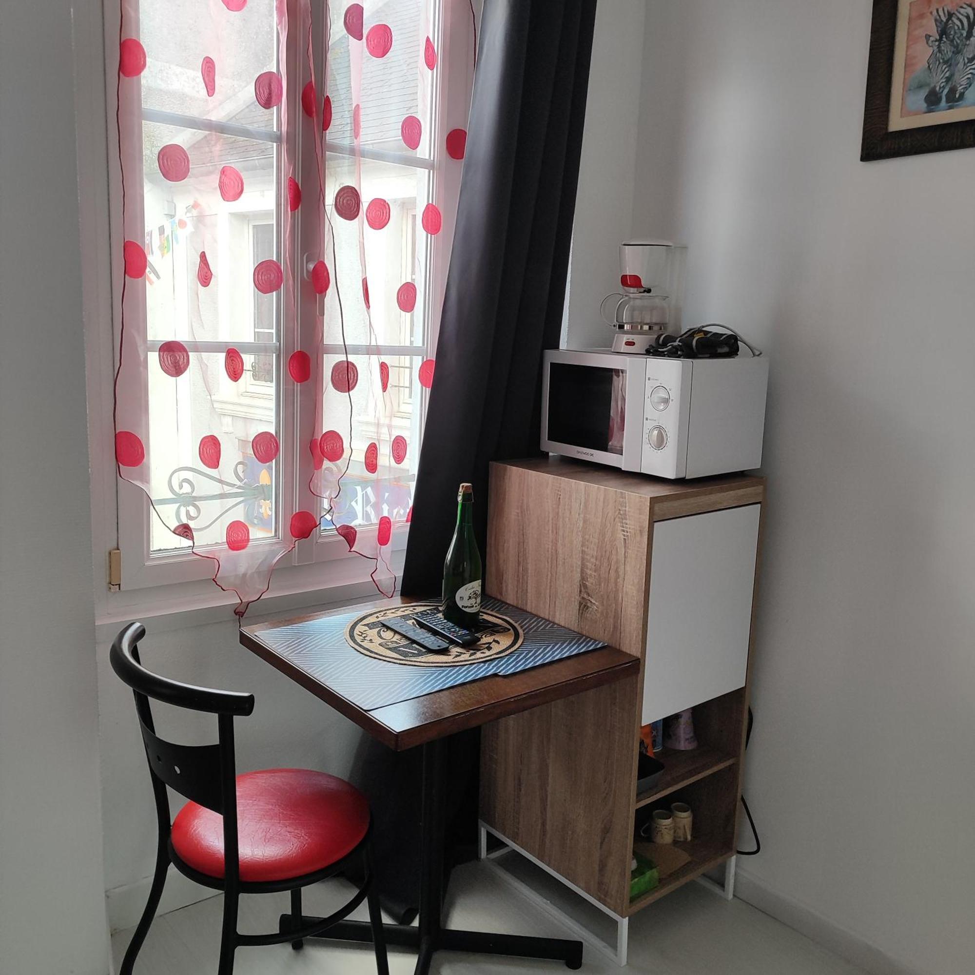 Gite Pour 6 Ou Chambre Pour 2 A Formigny 외부 사진