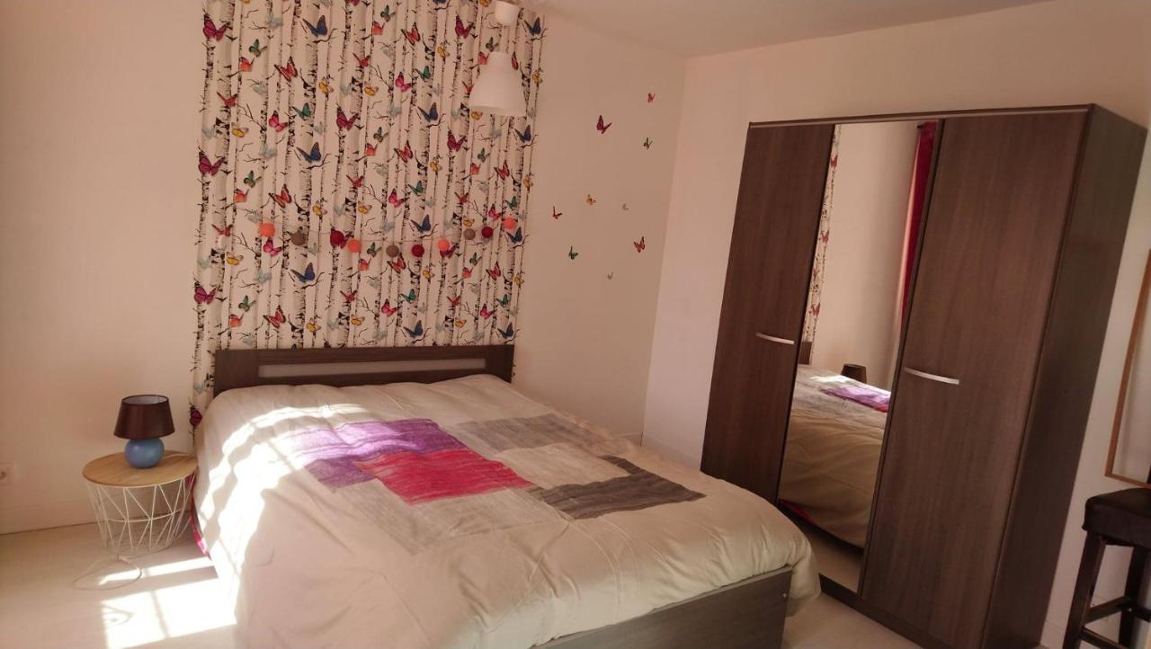 Gite Pour 6 Ou Chambre Pour 2 A Formigny 외부 사진